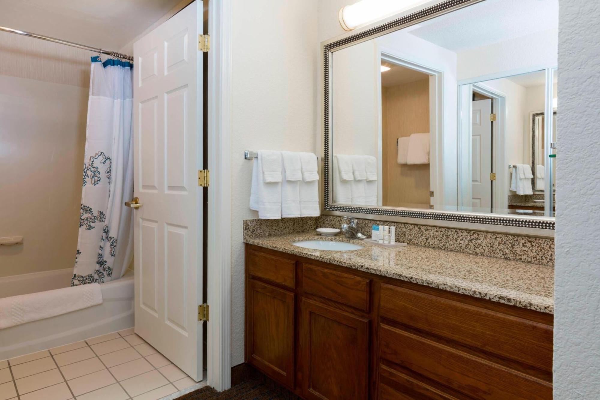 Residence Inn Kansas City אוליית מראה חיצוני תמונה